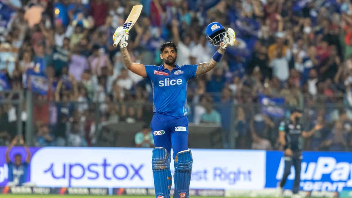 IPL 2023: MI skipper Rohit reveals Surya defied his suggestion on batting order at the start of season IPL 2023: MI skipper Rohit reveals Surya defied his suggestion on batting order at the start of season