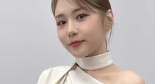 Korean trot singer Haesoo passes away at 29, suicide note found