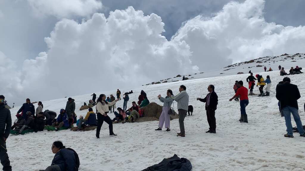 Ahead of G20 meeting, Jammu & Kashmir’s famous ski resort Gulmarg gets a facelift