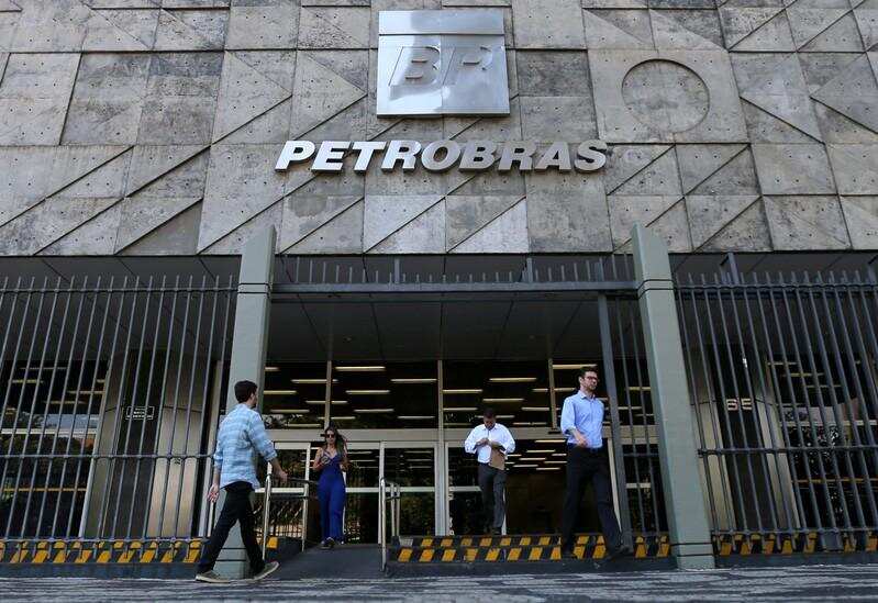 Brazilian oil company Petrobas scraps international price peg