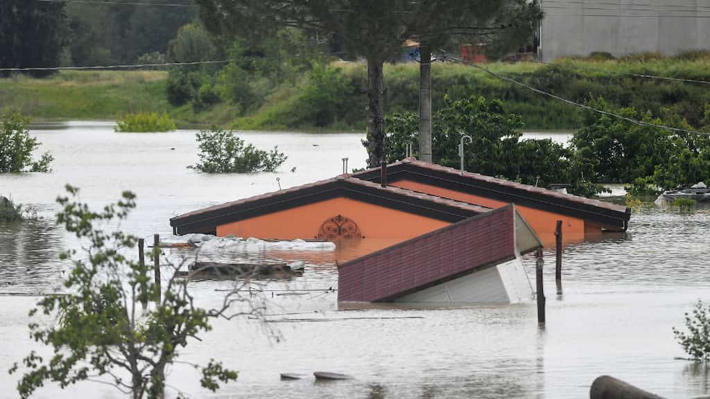 Italy hit by heavy rain, witnesses half of annual rainfall in 36 hours; flooding claims 11lives