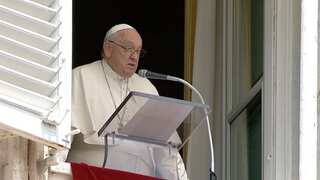 Car driven by person with psychiatric problems rams into Vatican gate during Pope Francis' dinner time
