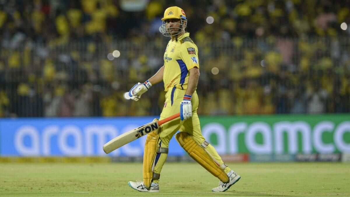 Forget retiring this season, Hussey's latest prediction about Dhoni could see him playing for next 5 years Forget retiring this season, Hussey's latest prediction about Dhoni could see him playing for next 5 years