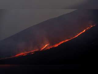 In Pics | Mount Etna eruption spews ash, forces closure of Catania airport