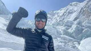 Australian climber who spent years learning to walk again dies on Everest
