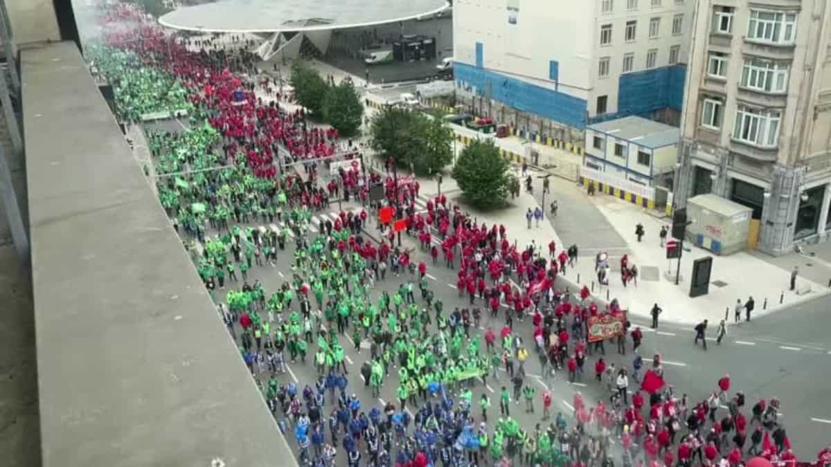 Why were the unions protesting?