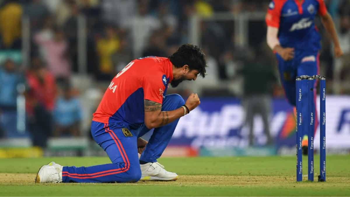 Ishant Sharma celebrating a wicket during IPL 2023.