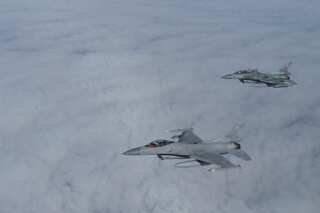 Ukraine war: Russia warns over transfer of F-16 jets to Kyiv