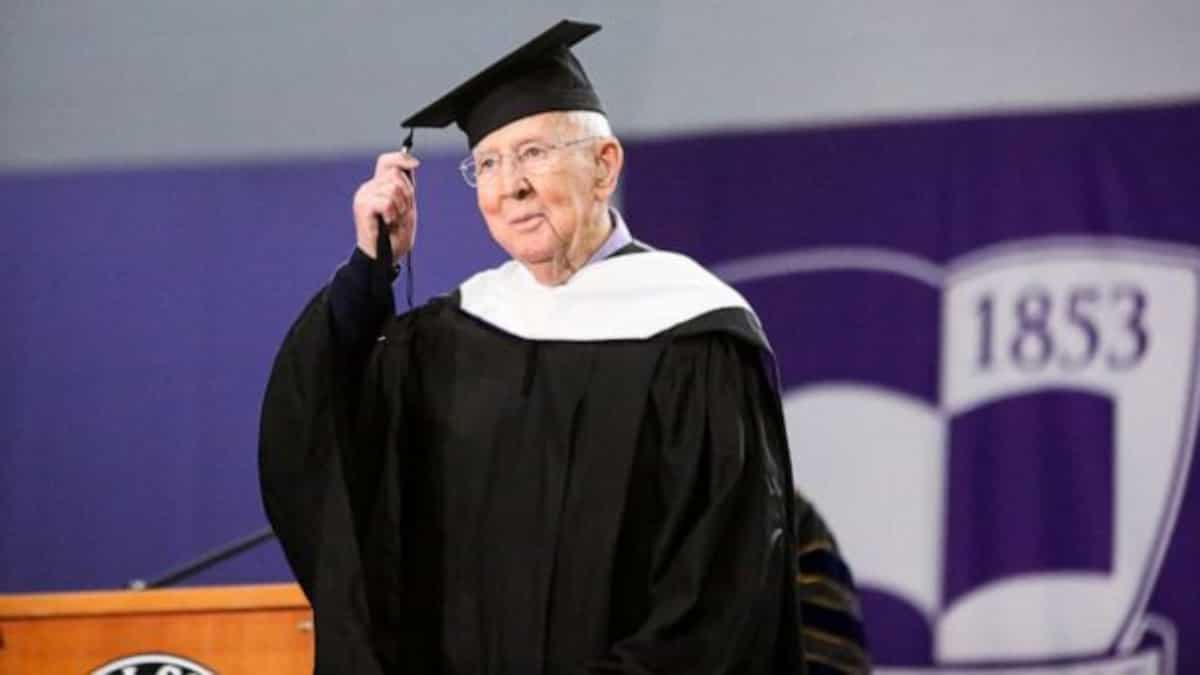101-year-old WWII vet 'finally' walks at graduation 80 years after missing ceremony amid war 101-year-old WWII vet 'finally' walks at graduation 80 years after missing ceremony amid war