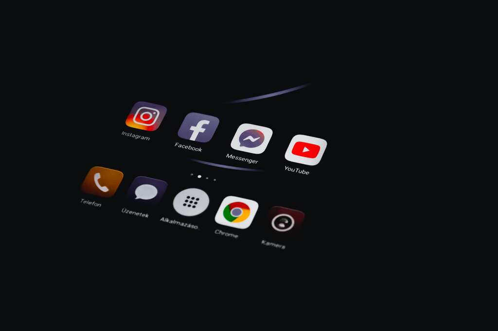 Profound risk of harm...: US surgeon general warns of risks of child social media use