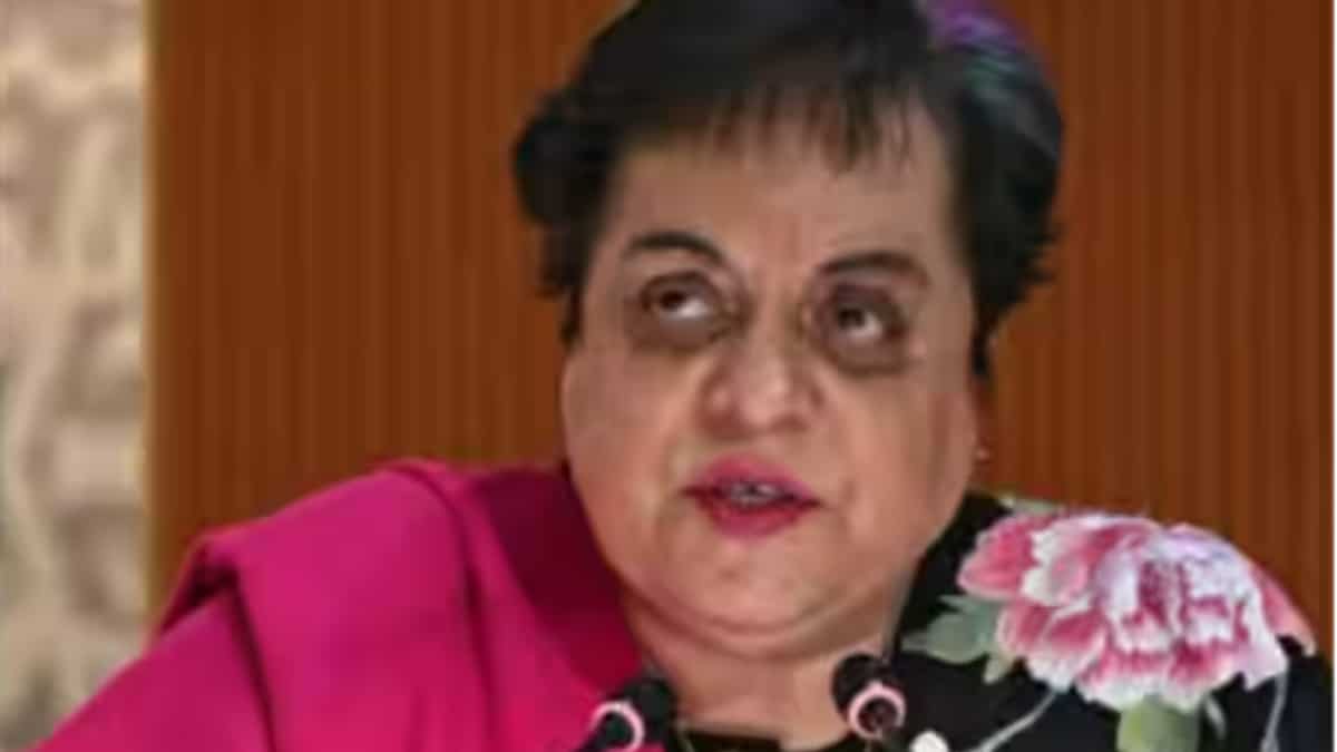 Mazari quits PTI after her arrest