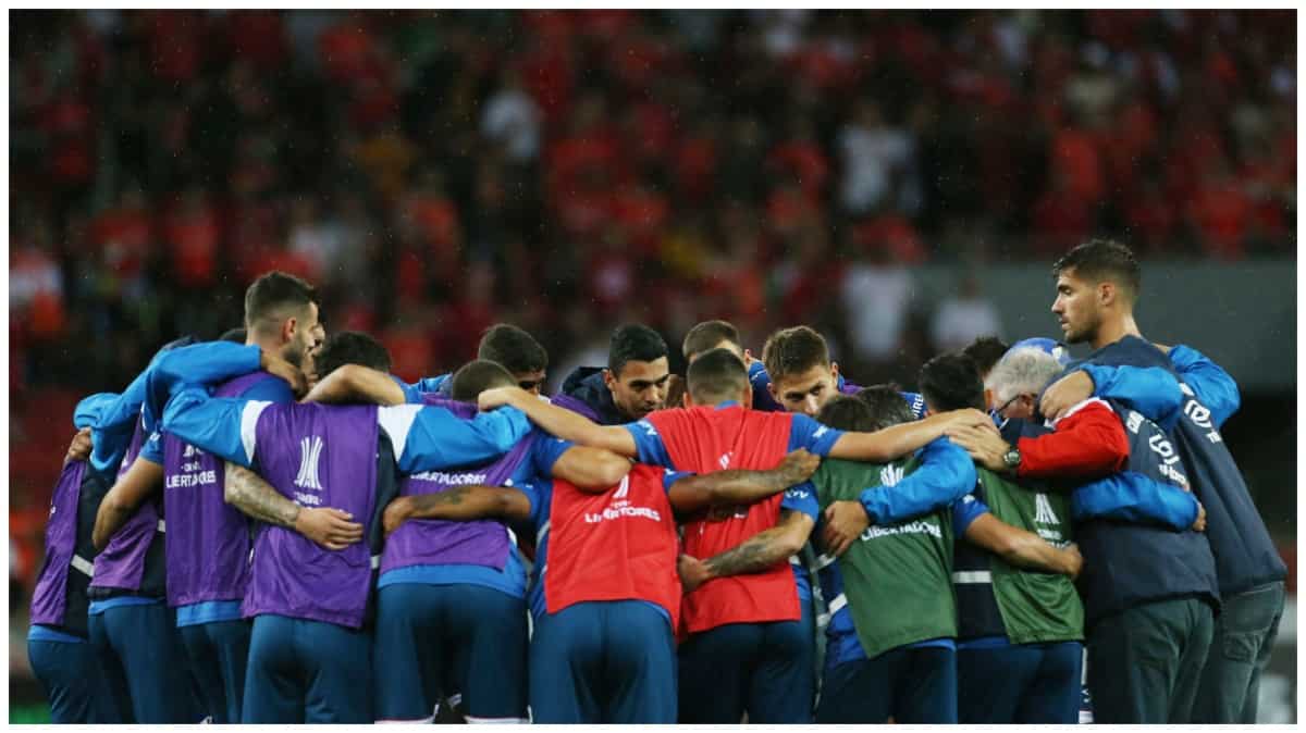 CONMEBOL fines Argentina's Racing and Uruguay's Nacional due to racist insults