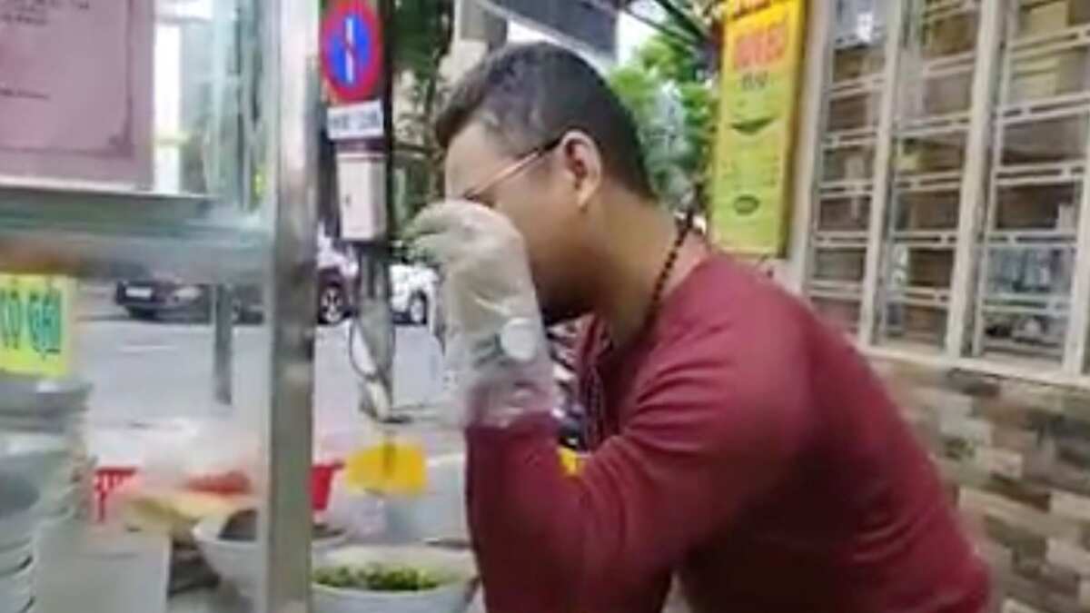 Noodle vendor in Vietnam gets imprisoned for mocking top government official's lavish dining Noodle vendor in Vietnam gets imprisoned for mocking top government official's lavish dining