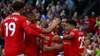 Manchester United back in Champions League with 4-1 rout of Chelsea