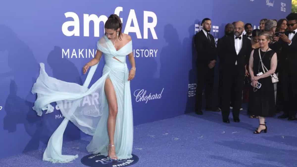 Cannes turns up the glamour for amfAR gala to raise money for AIDS research Cannes turns up the glamour for amfAR gala to raise money for AIDS research