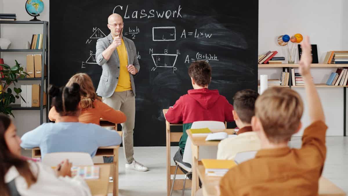 Transforming Education: Key reform policies to strengthen the education system Transforming Education: Key reform policies to strengthen the education system