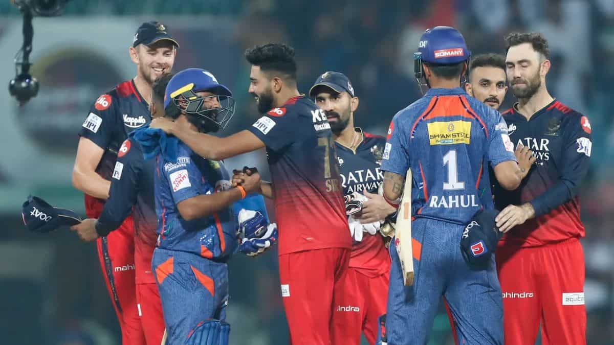 Virat Kohli and Gautam Gambhir clash