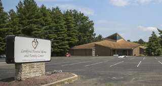 US: Decomposing bodies found, Indiana funeral home director pleads guilty to 40 theft counts