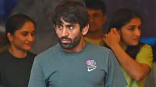 Delhi police detain protesting wrestlers including Olympic bronze medallists Sakshi Malik, Bajrang Punia
