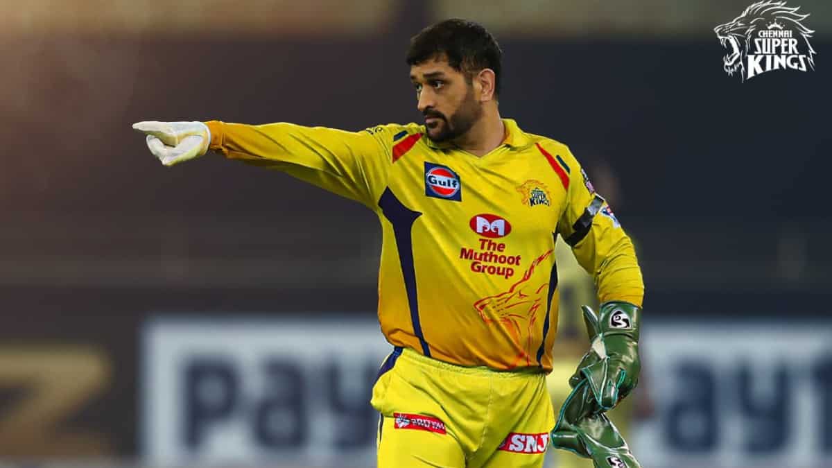 IPL 2023: "He's playing only for captaincy," remarks Virender Sehwag on MS Dhoni's retirement debate IPL 2023: "He's playing only for captaincy," remarks Virender Sehwag on MS Dhoni's retirement debate