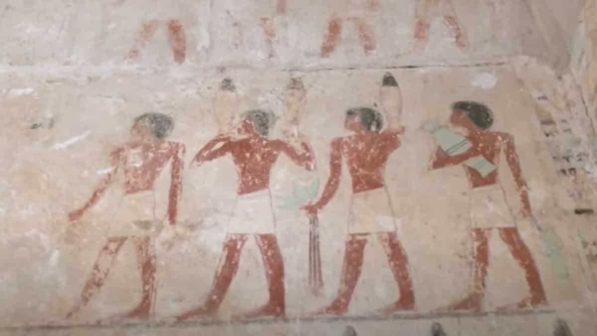 Human mummification site