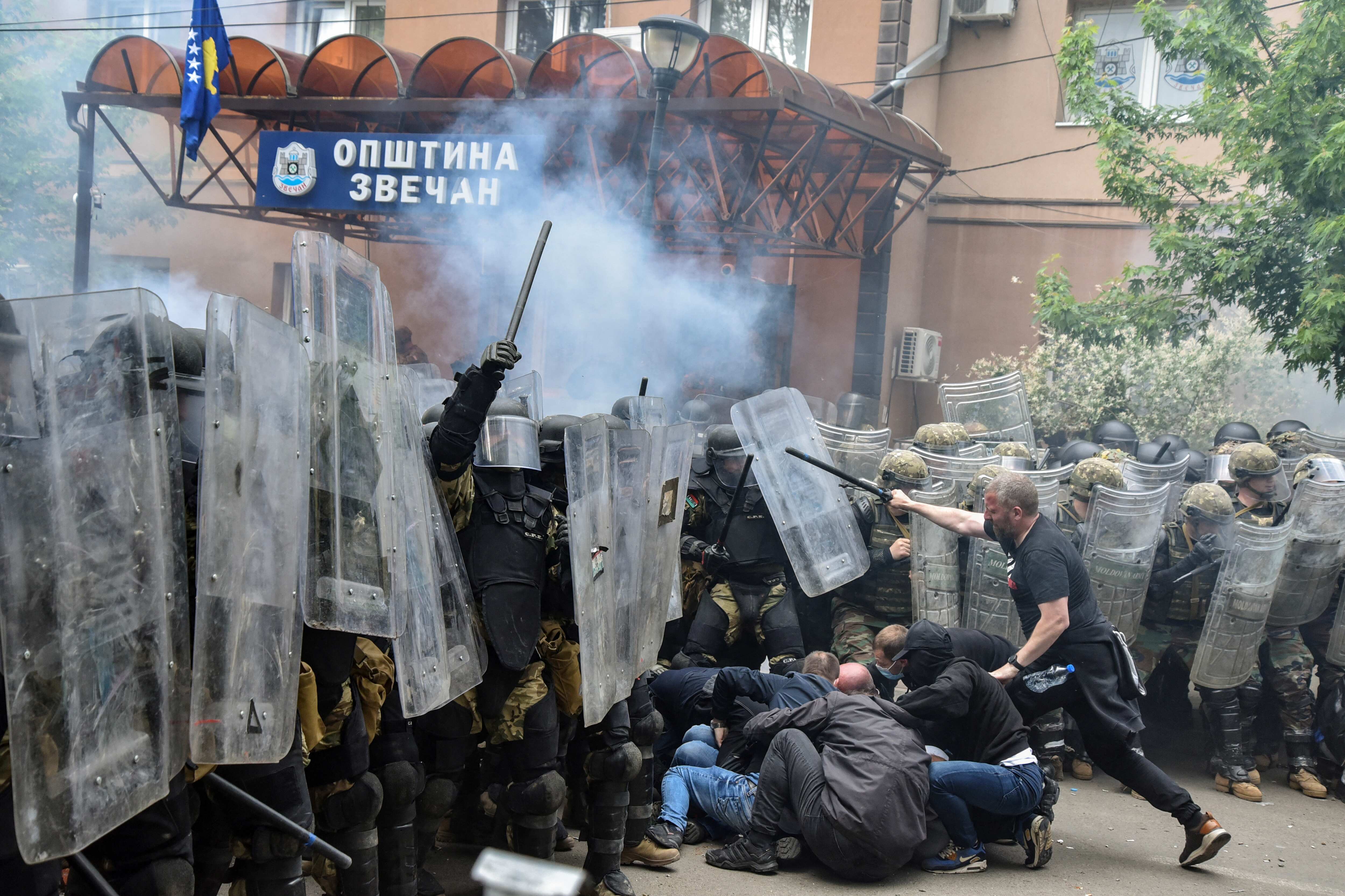 NATO to send 700 more troops to quell violence in Kosovo NATO to send 700 more troops to quell violence in Kosovo