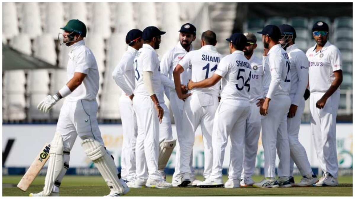 3) India go down to SA
