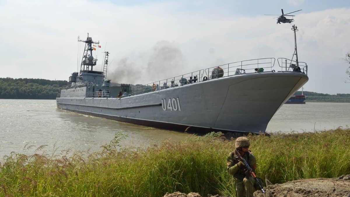 Russia claims it has destroyed Ukraine's last remaining warship
