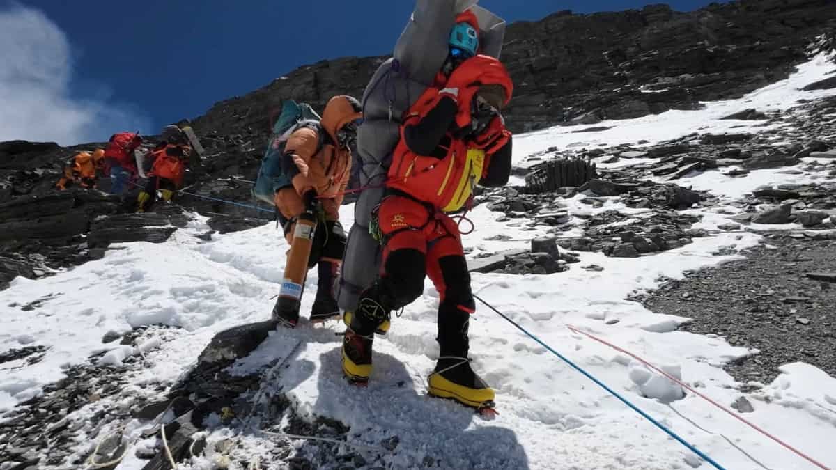 Hundreds come to Everest every year