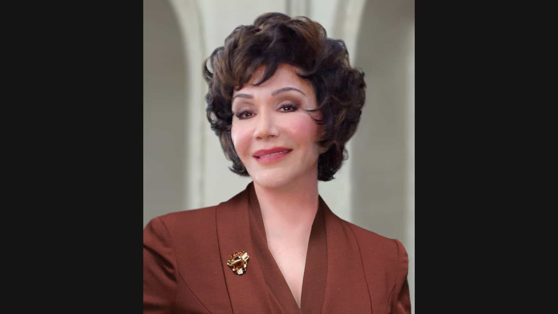 4. Lynda Resnick ($5.3 Billion)