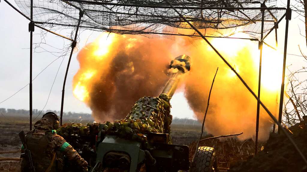 New fighting on Russian side of Ukraine border, says governor