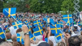 Sweden to give as much as US$34,000 to immigrate home in the wake of policy shift on migration