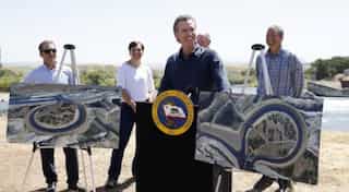 Newsom threatens DeSantis with kidnapping charges over migrant flights
