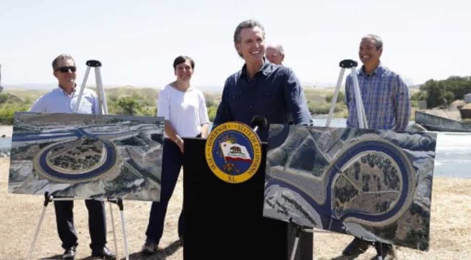 Newsom threatens DeSantis with kidnapping charges over migrant flights