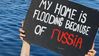 Ukrainian women accuse Russia of blowing up dam, rendering thousands homeless