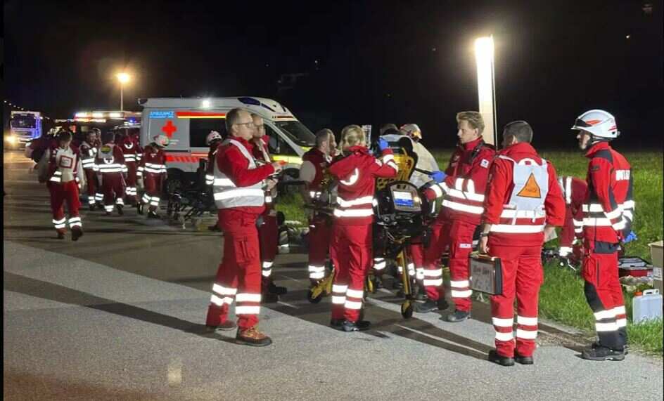 Austria: 200 passengers evacuated after train catches fire