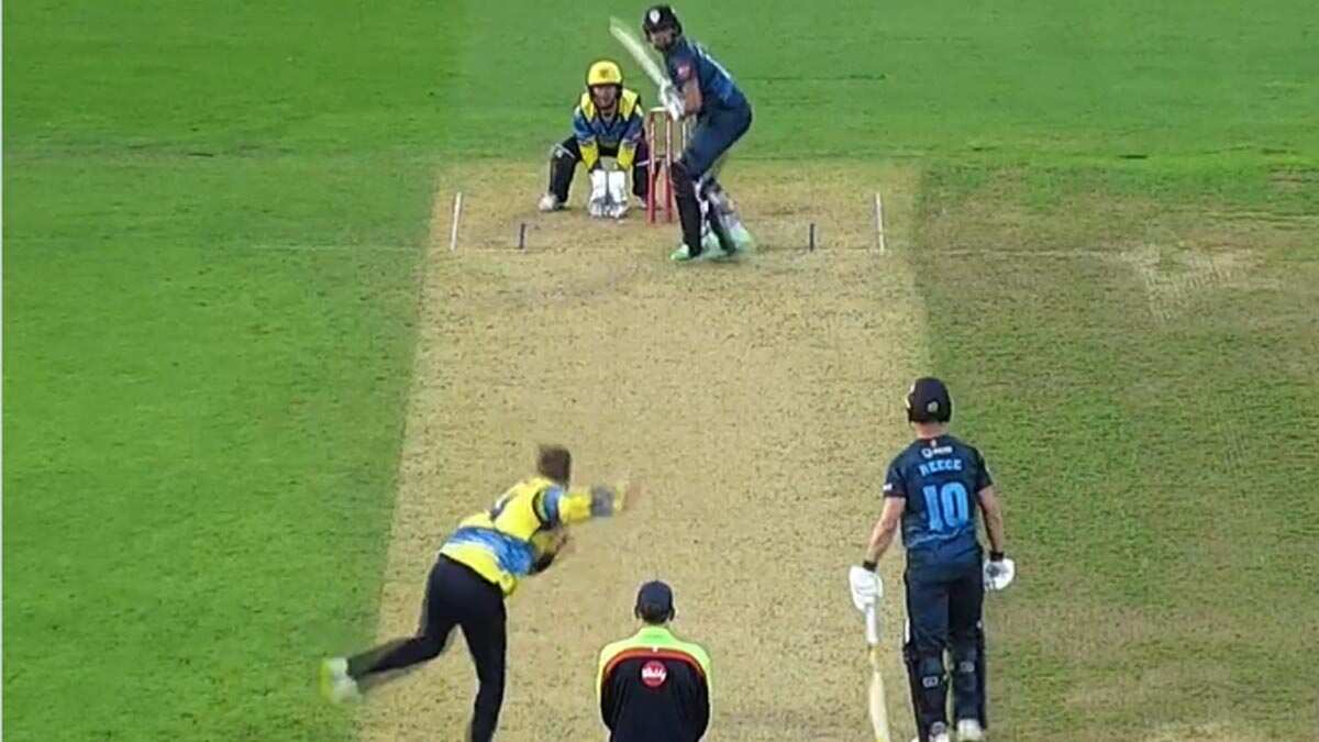 Pakistan batter Haider Ali's bizarre run-out in T20 Blast will leave ...
