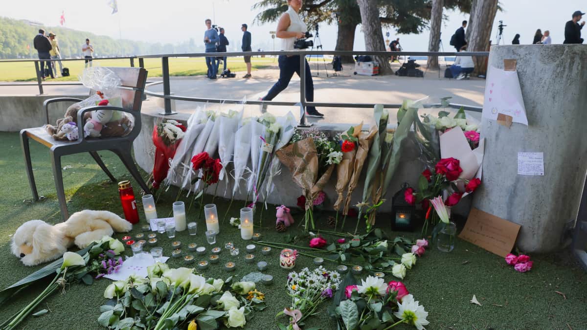 Four toddlers and two pensioners stabbed