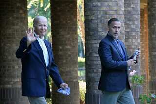 US Senator says Burisma executive, who allegedly paid Biden, has audio recordings of prez, son Hunter