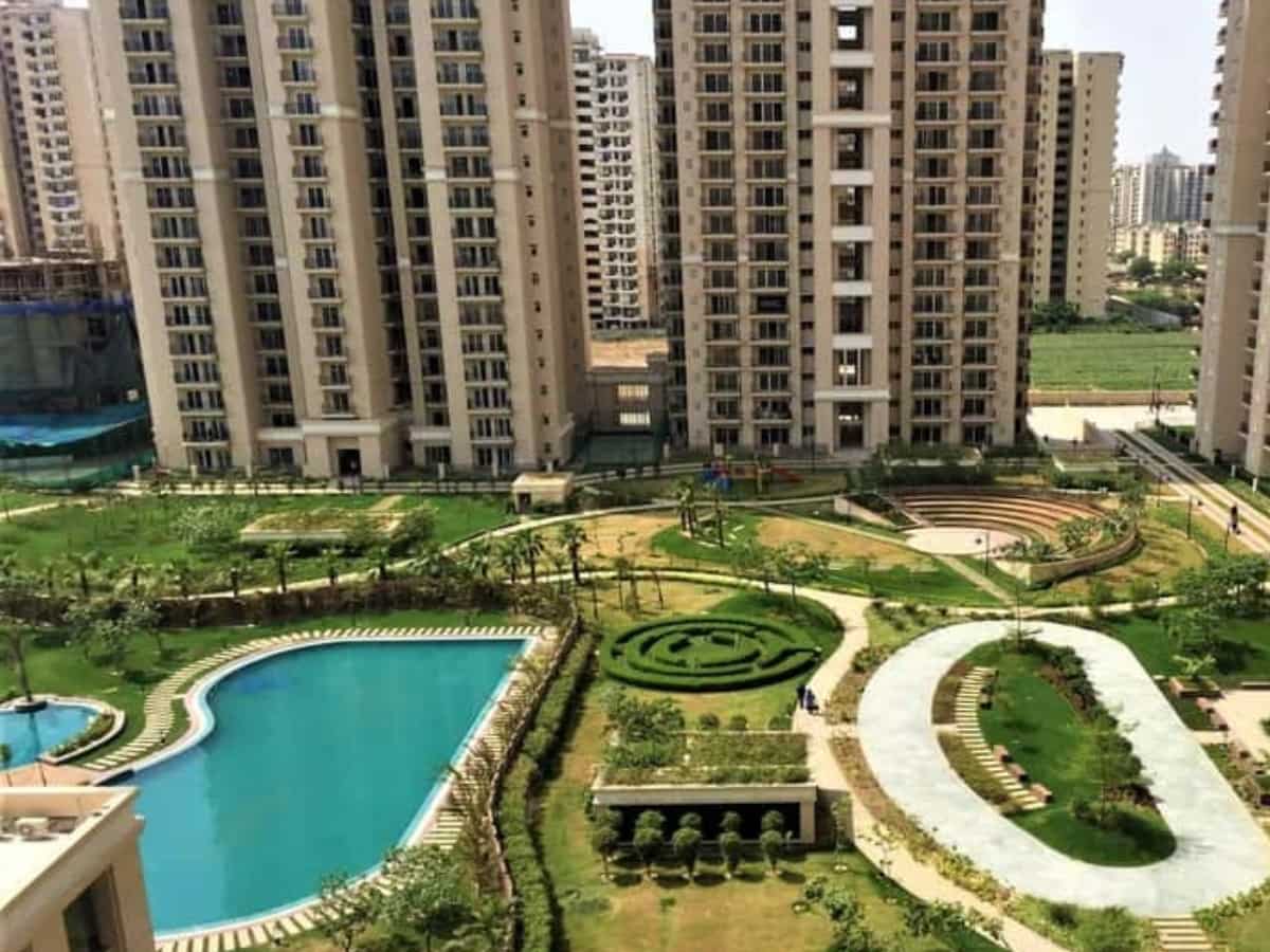 'No lungis and nighties' Resident society in India's Greater Noida imposes dress code India