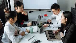 Least productive day of the week isn’t Monday: Study
