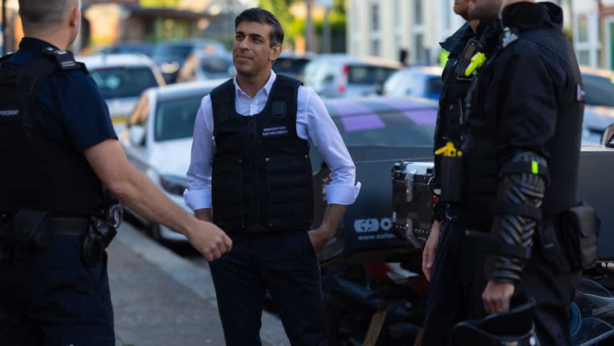 UK PM Rishi Sunak joins raid on illegal migrants, 105 arrested
