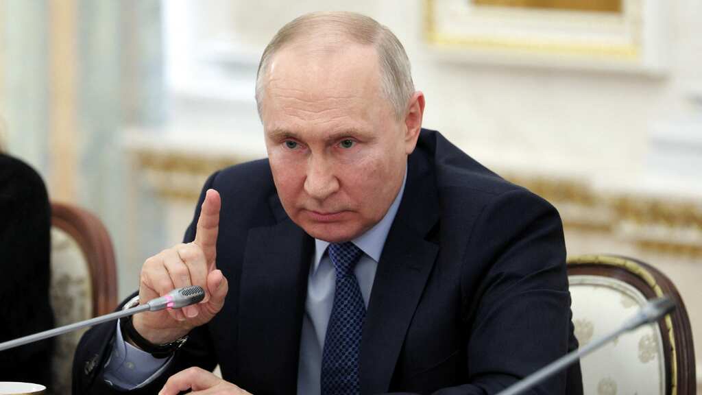 Putin says Ukraine signed peace treaty with Russia in spring of 2022, then threw it into 'garbage of history'