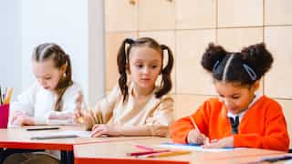 Worrying trend in Switzerland: 11-year-old kids wear diapers to school as teachers remain concerned