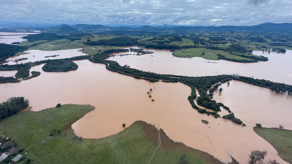 Brazil battered by tropical cyclone, 13 dead, thousands displaced Brazil battered by tropical cyclone, 13 dead, thousands displaced