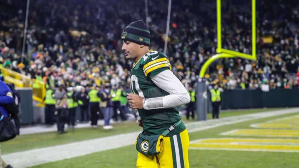 Week 1: WATCH | Jordan Love Injury - Packers QB goes down in final seconds during loss vs Eagles