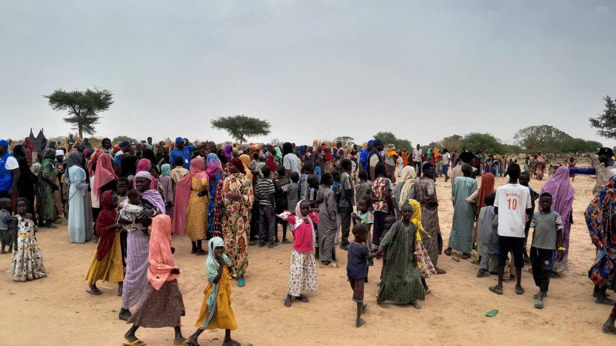 Sudanese civilians killed, shot at as they flee Darfur; over 2.5 million uprooted, says UN Sudanese civilians killed, shot at as they flee Darfur; over 2.5 million uprooted, says UN