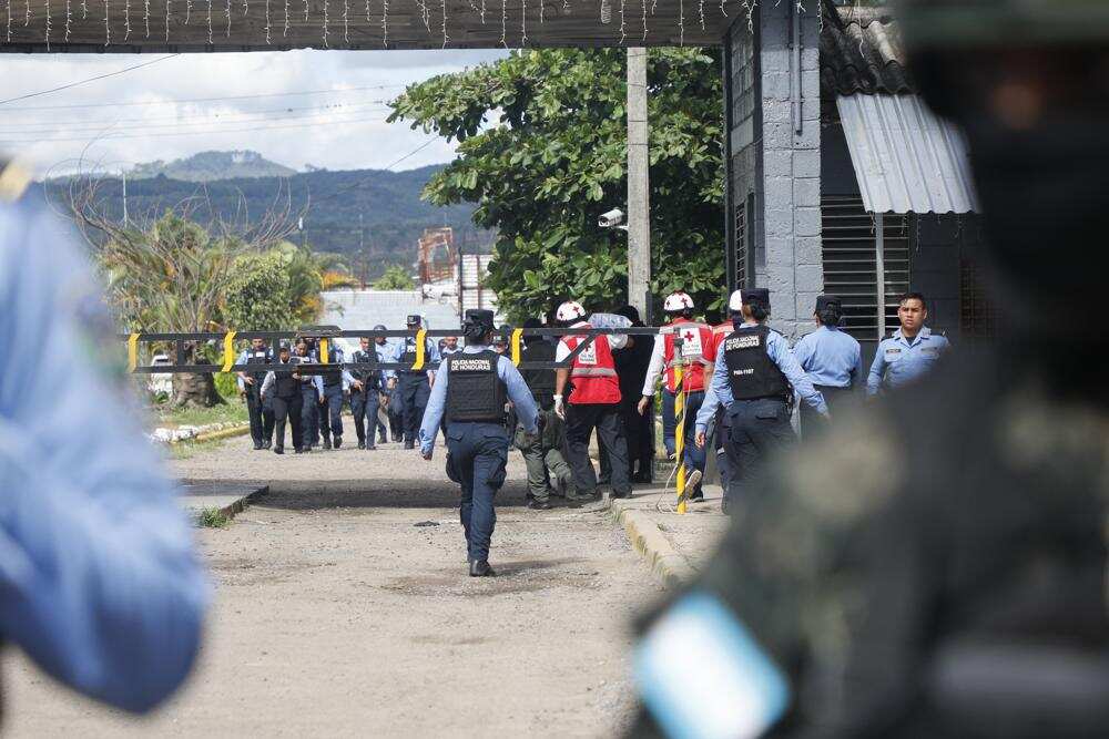 Honduras: 46 women prisoners slaughtered, president calls murders 'monstrous'