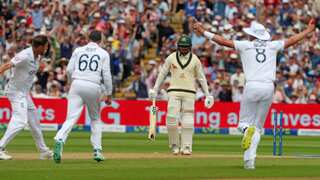 Ashes: After Ponting, Hayden slams 'forgettable cricketer' Ollie Robinson for foul-mouth send-off to Khawaja