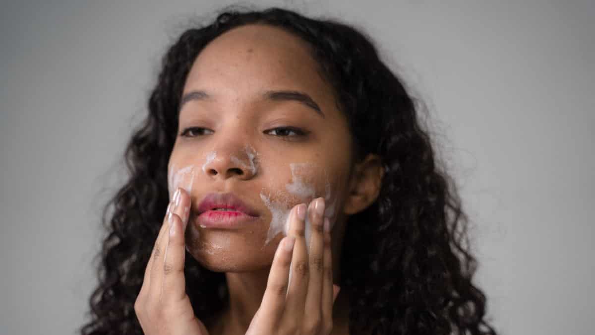What's the 60-second rule in skincare? Dermatologist explains What's the 60-second rule in skincare? Dermatologist explains